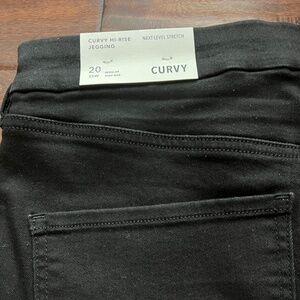 American Eagle Curvy Hi-Rise Jegging. NWT